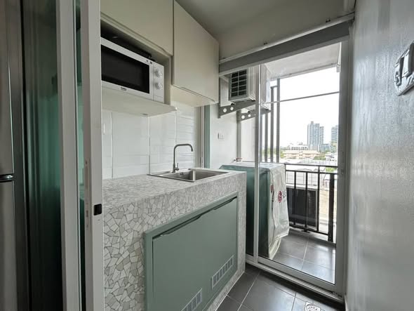 kitchen of Regent Home Sukhumvit 81