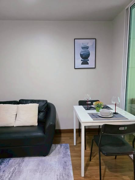 living room and room interior of Regent Home Sukhumvit 81