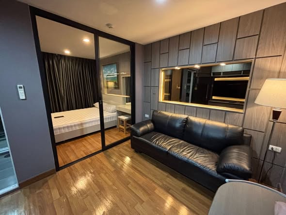 living room and room interior of Regent Home Sukhumvit 81