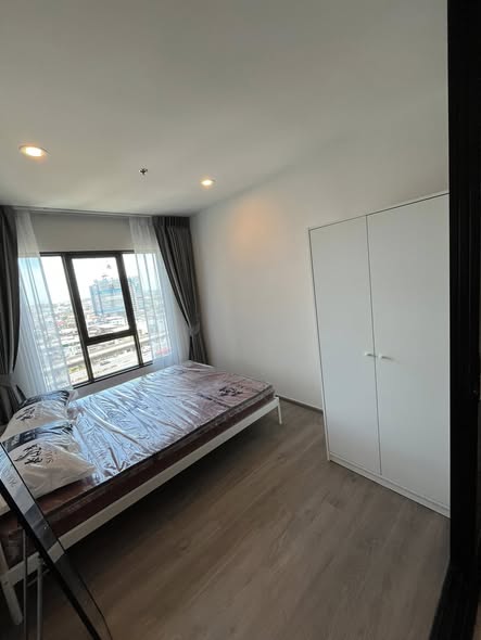 bedroom of Regent Home Wutthakat