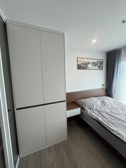 bedroom and room interior of Regent Home Wutthakat