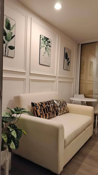 living room of Regent Home Wutthakat