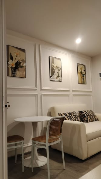 living room and room interior of Regent Home Wutthakat