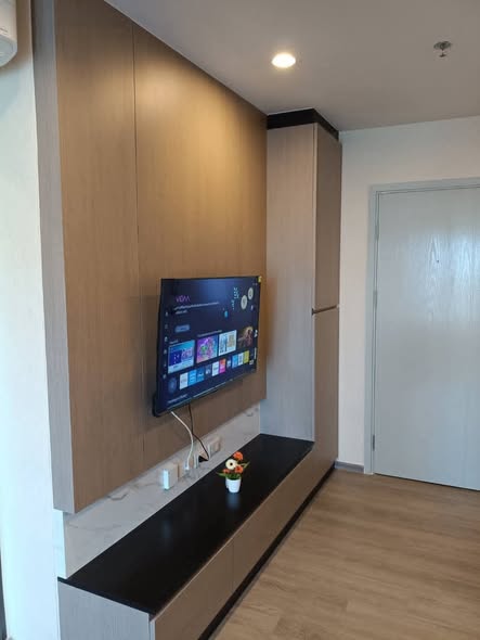 room interior of Regent Home Wutthakat