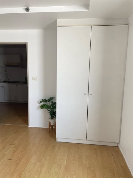 room interior of RESORTA CONDOMINIUM เย็นอากาศ