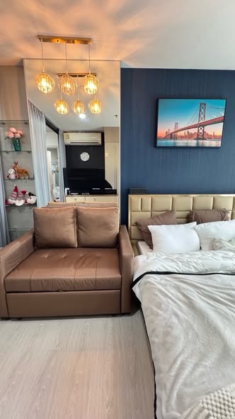 bedroom and living room of Rhythm Asoke 2