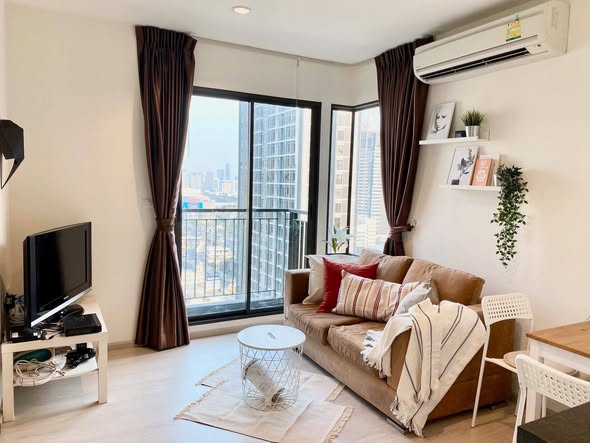 living room of Rhythm Asoke