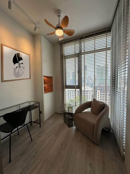 living room of Rhythm Ekkamai Estate