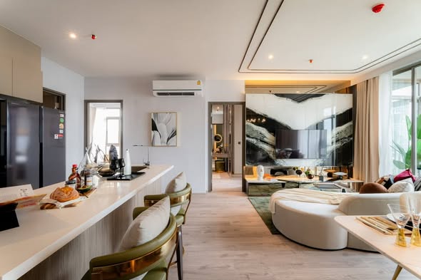 living room and kitchen of Rhythm Ekkamai Estate