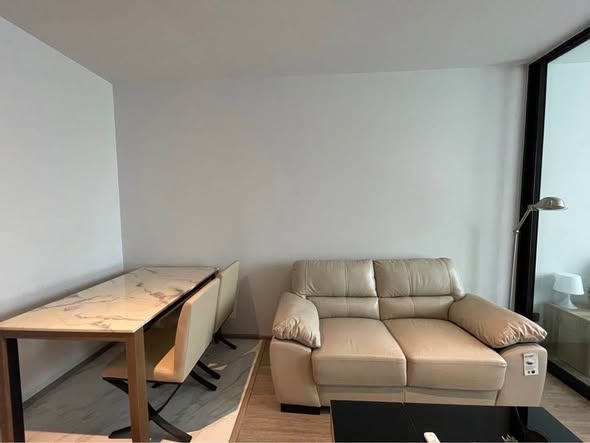 living room of RHYTHM Ekkamai