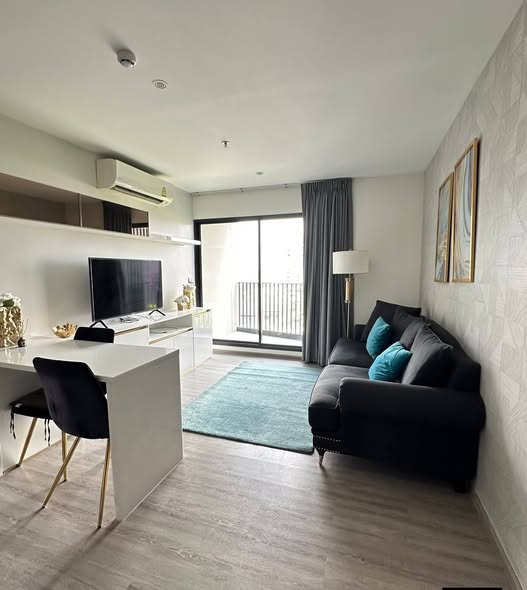 living room of RHYTHM Ekkamai