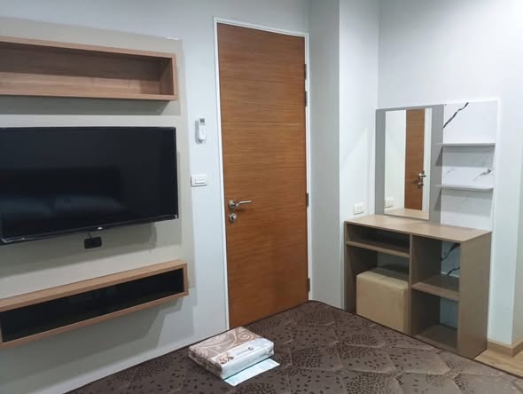 room interior of RHYTHM Phahon-Ari