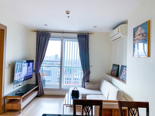 bedroom and living room of RHYTHM Ratchada-Huaykwang