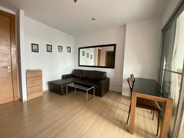 bedroom and living room and room interior of RHYTHM Ratchada-Huaykwang