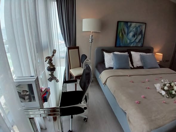 bedroom of Rhythm Sukhumvit 36-38