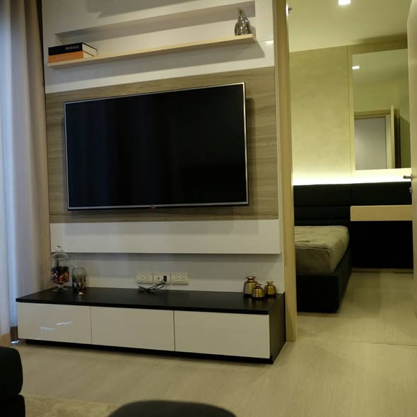 living room and bedroom of Rhythm Sukhumvit 36-38