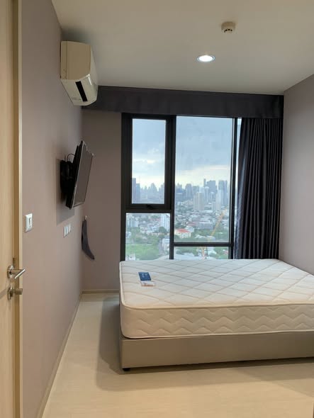 bedroom of Rhythm Sukhumvit 42
