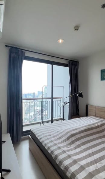 bedroom of Rhythm Sukhumvit 42
