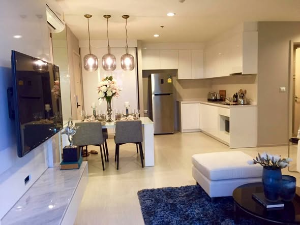 living room and kitchen of Rhythm Sukhumvit 42