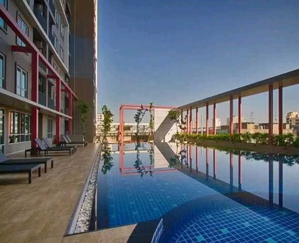 pool of Rich Park @ Taopoon