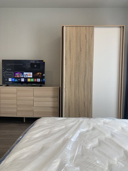 bedroom and room interior of Rich Point @BTS Wutthakat