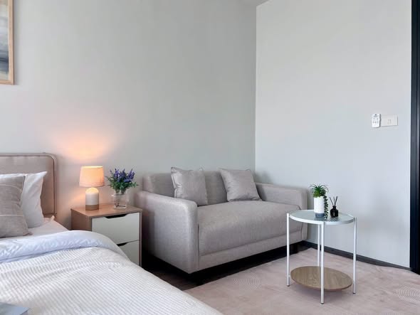 living room and bedroom of Rich Point @BTS Wutthakat