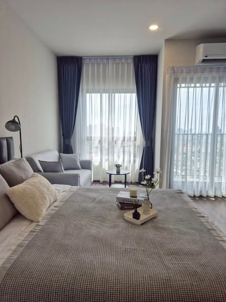 living room and bedroom of Rich Point @BTS Wutthakat
