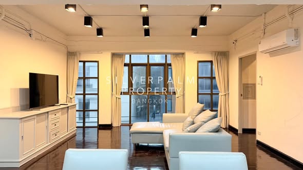 living room and room interior of Richmond Hills Residence Thonglor 25