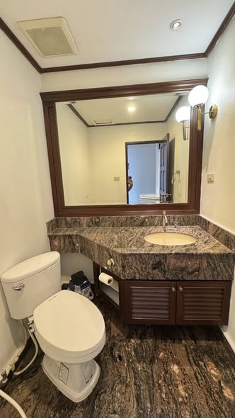 Richmond Palace Condominium