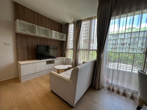 living room and bedroom and room interior of Runesu Thonglor 5 (รูเนะสุ ทองหล่อ 5)