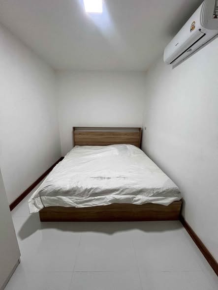 bedroom of S. R. Place