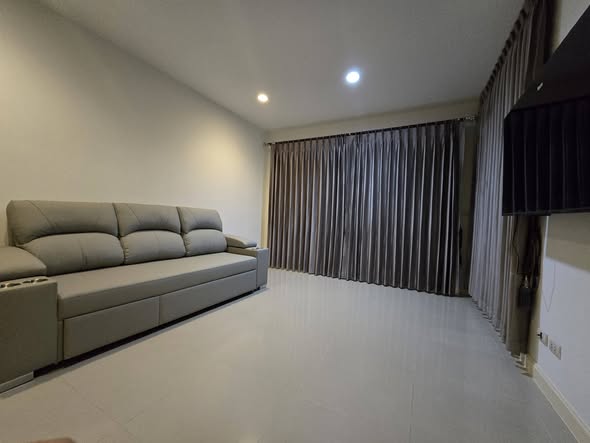 living room of บ้านกลางเมืองs-sense ศรีนครินทร์