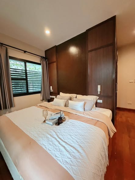bedroom of S24 Penthouse