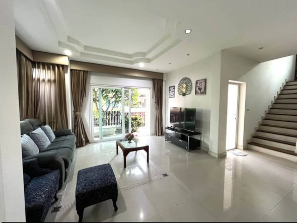 living room of Saransiri Ramintha 2