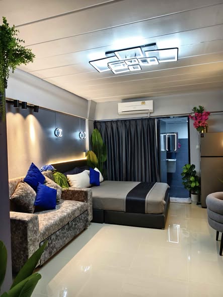 bedroom of Sarasinee Condominium