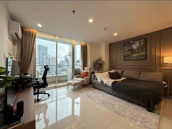 bedroom of Sathorn Prime Residence