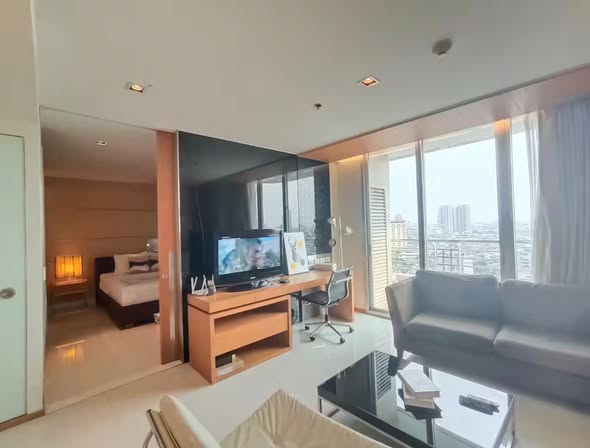 bedroom and living room and room interior of Sathorn Prime Residence