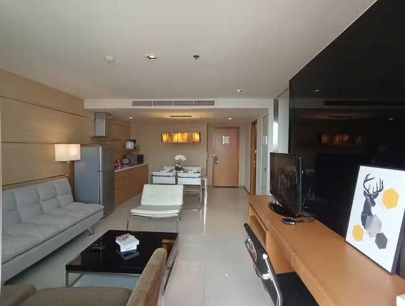 living room and bedroom of Sathorn Prime Residence