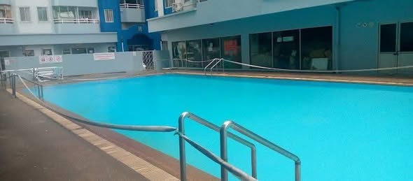 pool of Sawasdee Bangkok Condominium