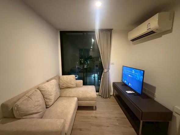 bedroom and living room of Serio Sukhumvit 50