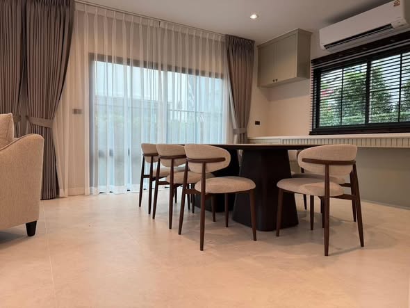 living room and room interior of Setthasiri Bangna KM.10