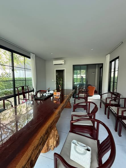 room interior of Setthasiri Krungthep Kreetha 2