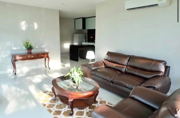 living room and bedroom of Setthasiri Onnut-Srinakarin