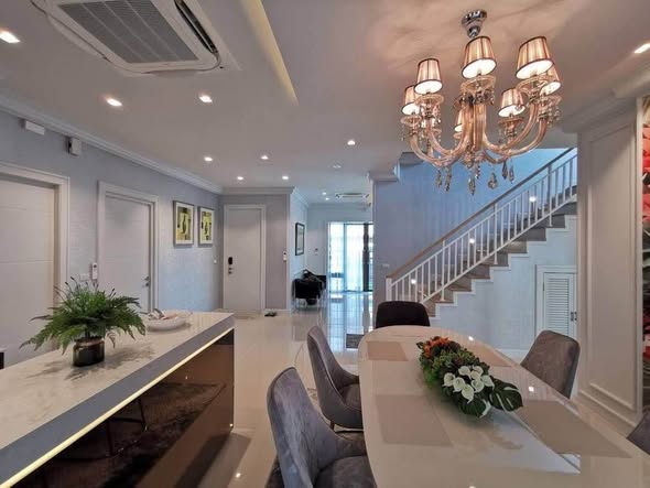 เศรษฐสิริ พหล-วัชรพล Setthasiri Phahol – Watcharapol