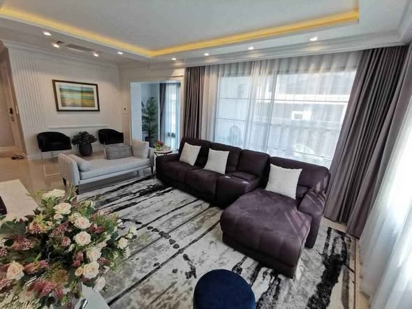 living room and bedroom of เศรษฐสิริ พหล-วัชรพล Setthasiri Phahol – Watcharapol