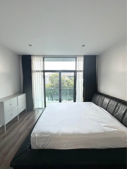 bedroom of Setthasiri Srinakarin – Rama 9
