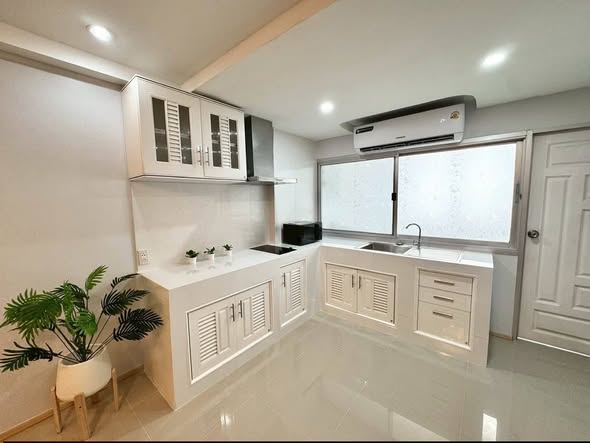 kitchen of Siam Condominium
