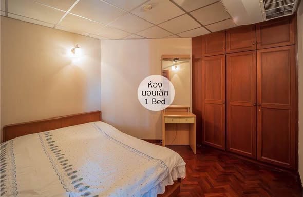 bedroom of Siam Penthouse II Condominium
