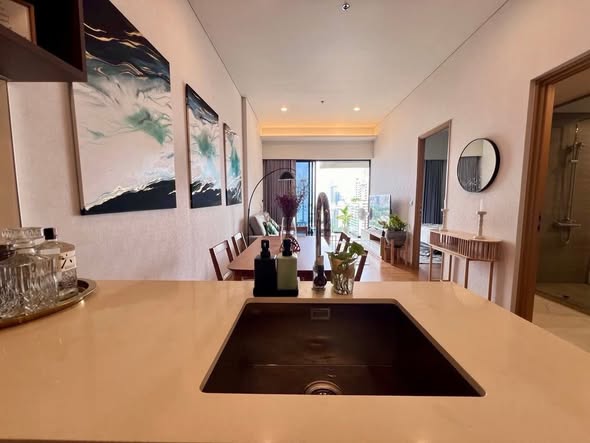 bathroom and kitchen of Siamese Exclusive 31