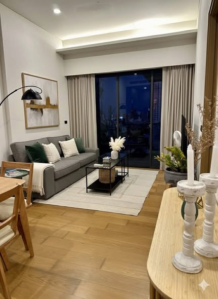 bedroom and living room of Siamese Exclusive 31